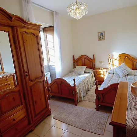 Casita De Piedra En Vilanova De Arousa *