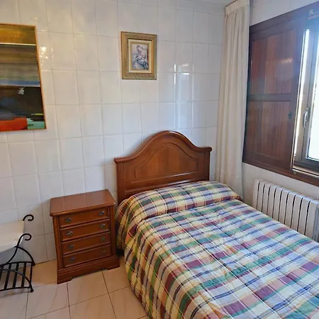 Casita De Piedra En Vilanova De Arousa * Pontevedra