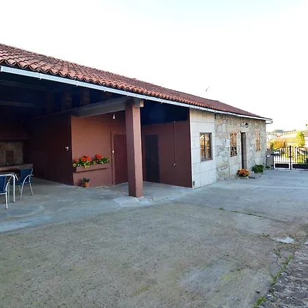 Casita De Piedra En Vilanova De Arousa *